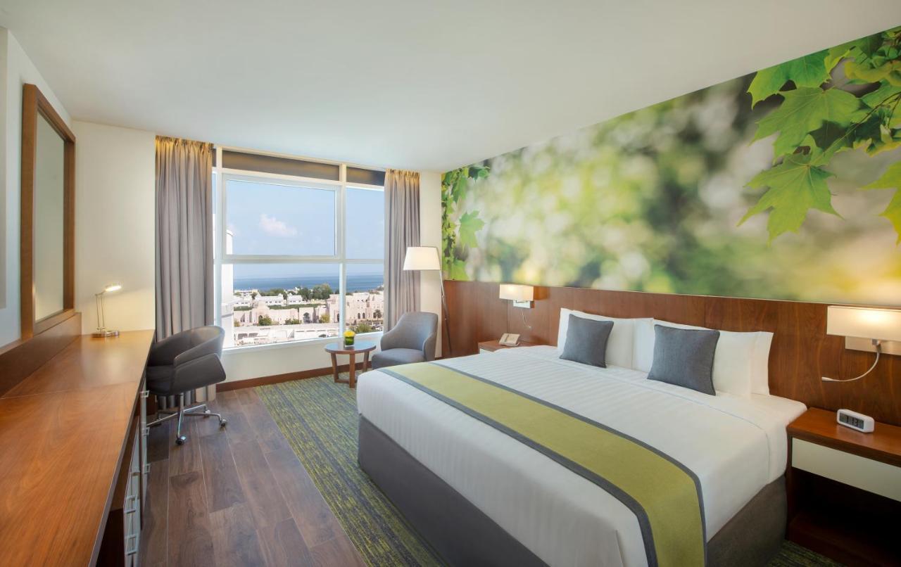 Wyndham Garden Muscat Al Khuwair Mascate Exterior foto